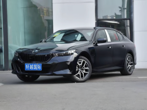 宝马i5